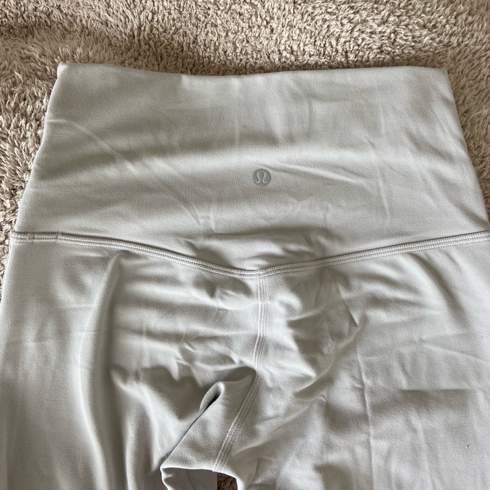 Lulu 28” in align leggings
